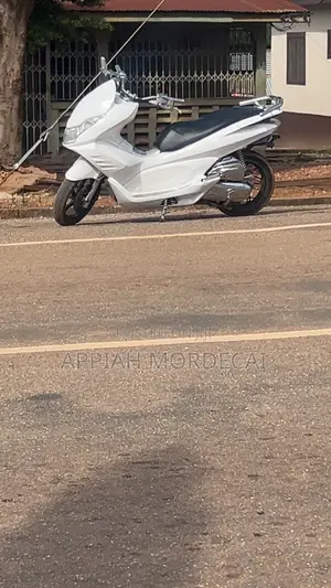 Honda 2021 White