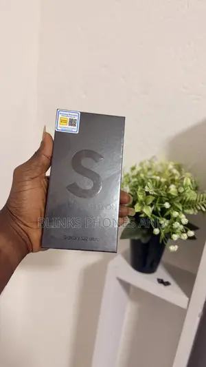 New Samsung Galaxy S22 Ultra 5G 256 GB Gold