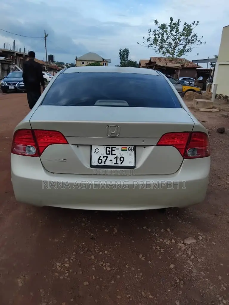 Honda Civic 1.6i Sport Automatic 2009 Ivory