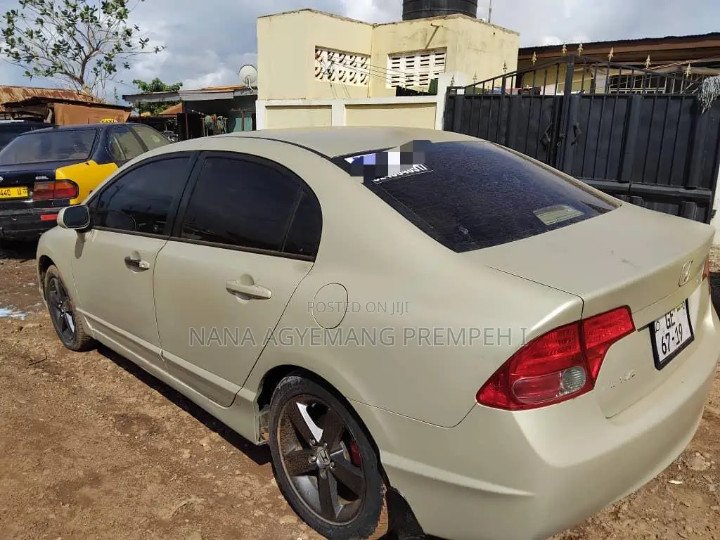 Honda Civic 1.6i Sport Automatic 2009 Ivory