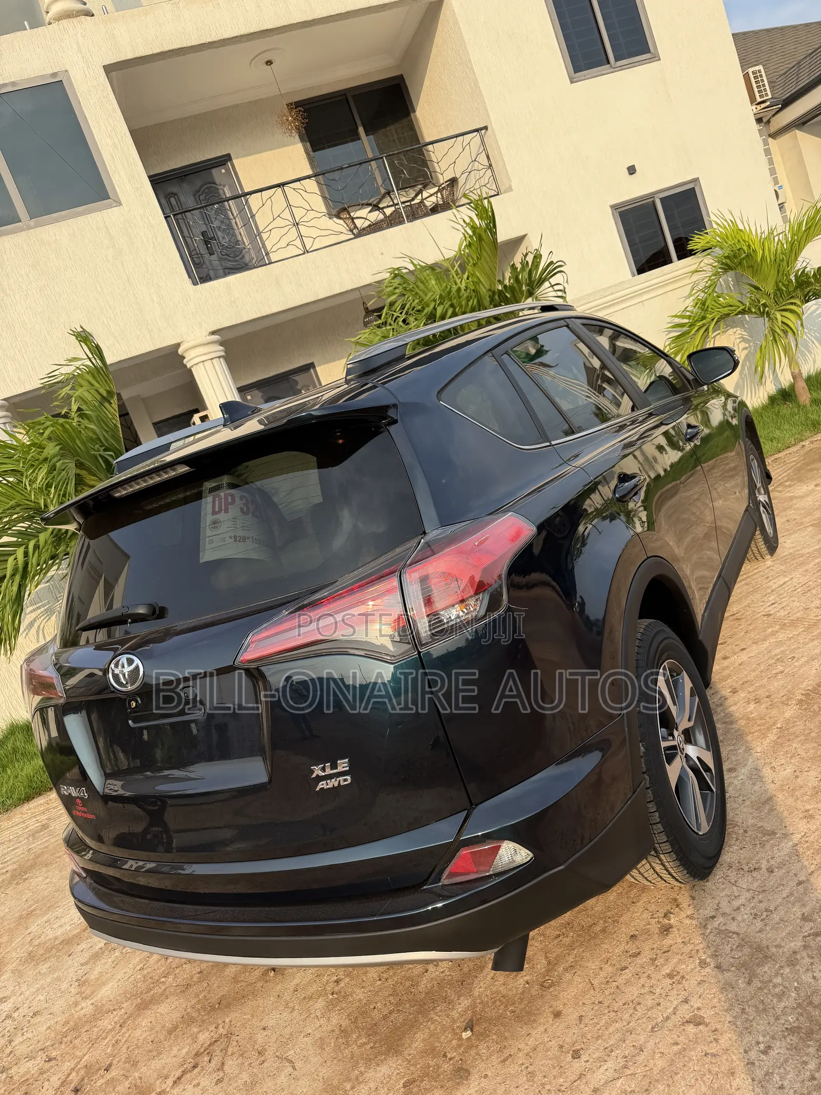 Toyota RAV4 XLE 4dr SUV (2.5L 4cyl 6A) 2018 Green