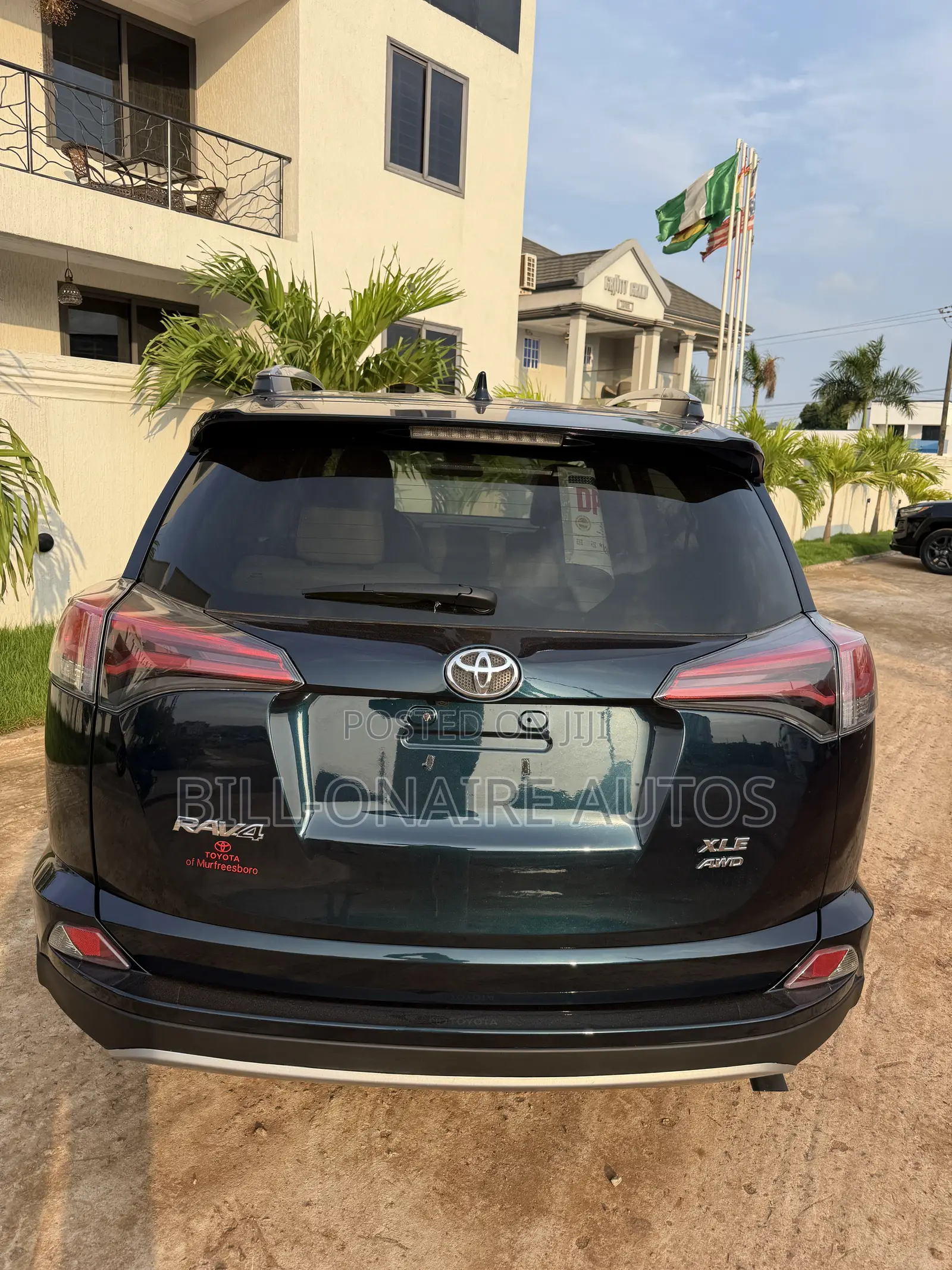 Toyota RAV4 XLE 4dr SUV (2.5L 4cyl 6A) 2018 Green