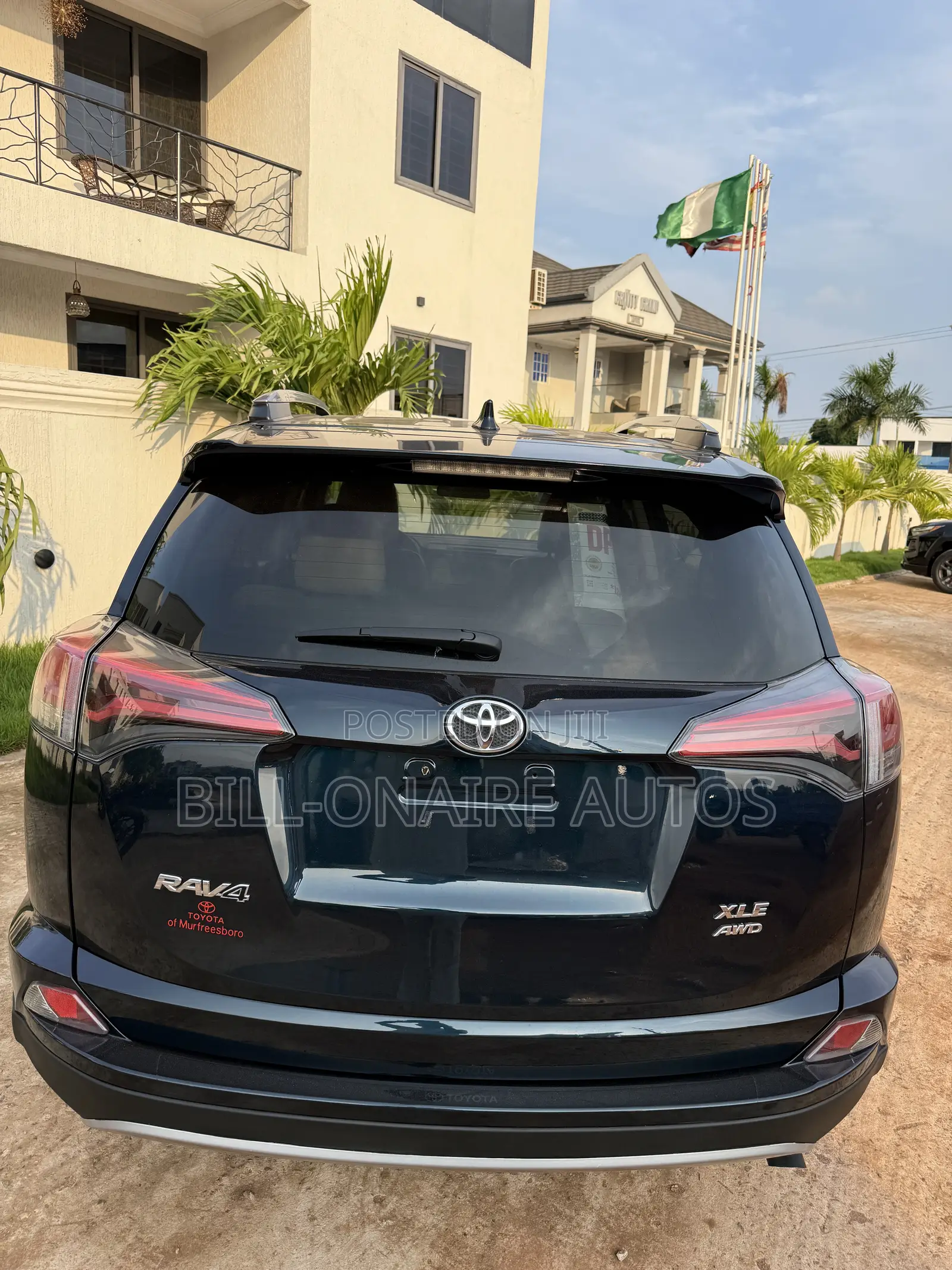 Toyota RAV4 XLE 4dr SUV (2.5L 4cyl 6A) 2018 Green