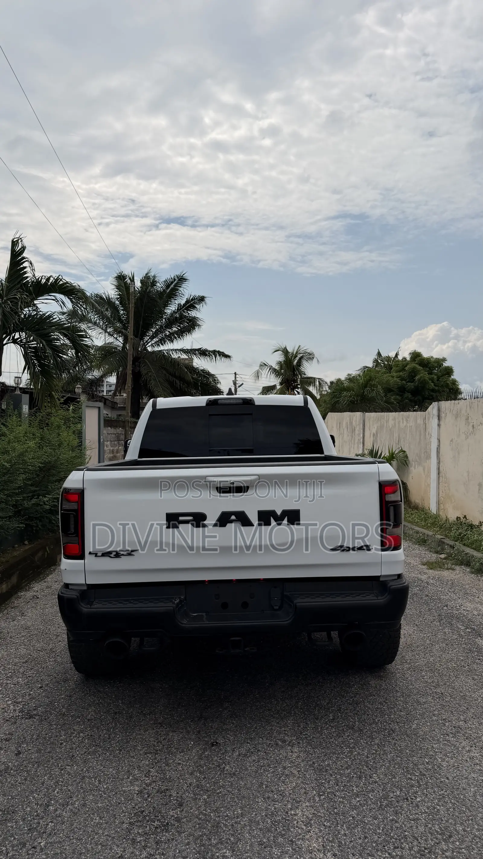 Dodge RAM 2023 White