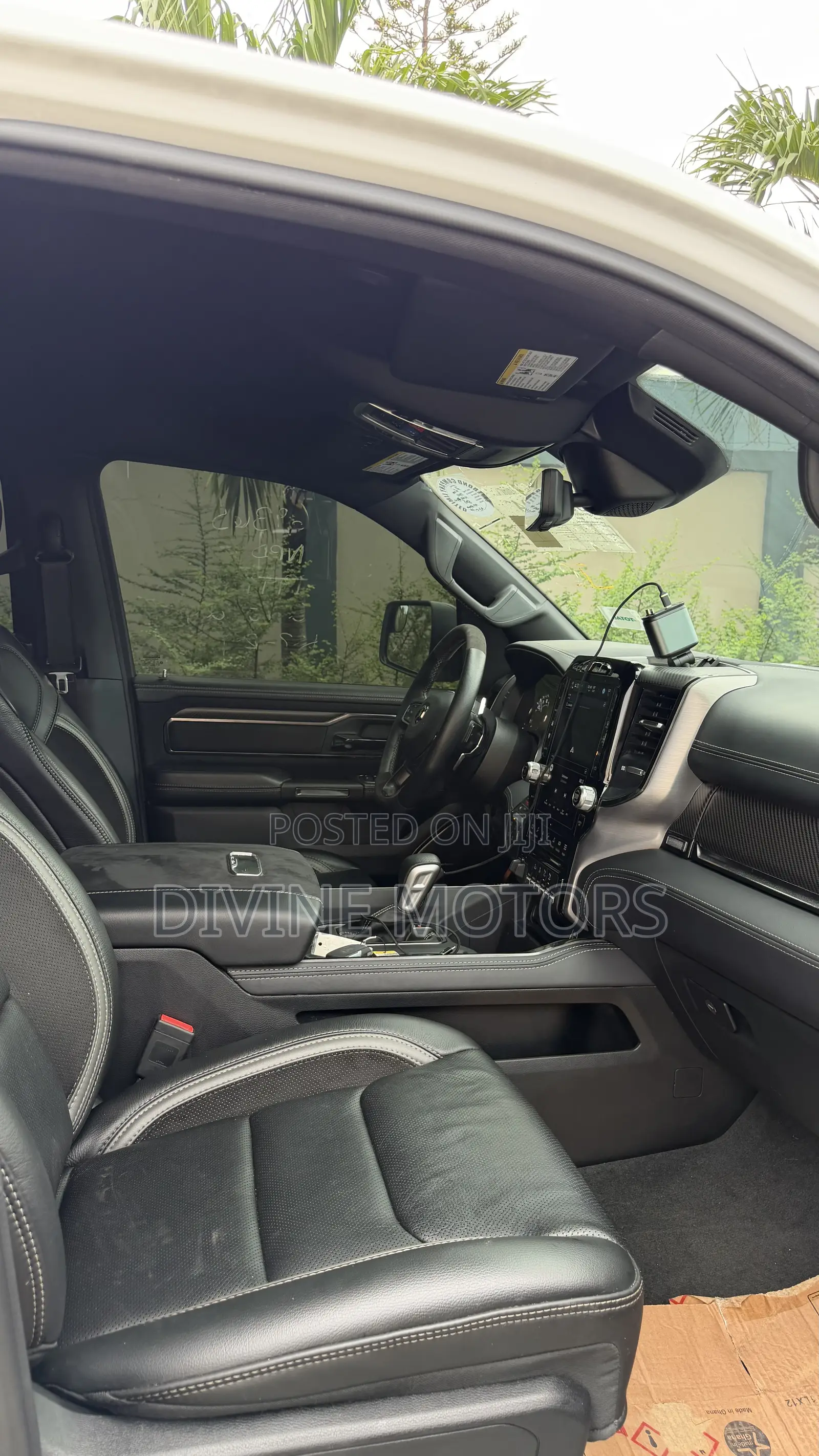 Dodge RAM 2023 White