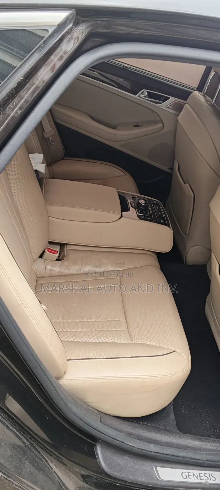 Hyundai Genesis 2016 Black
