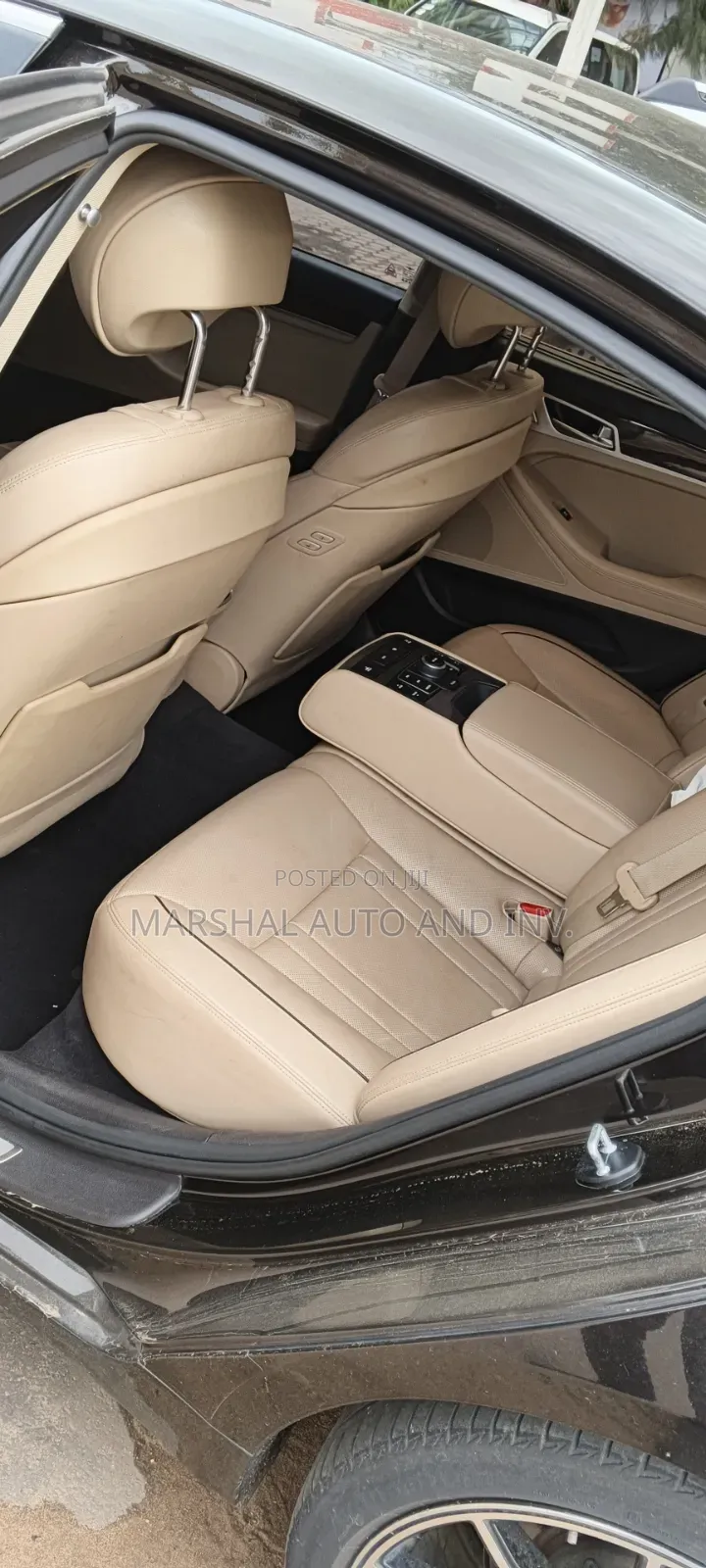 Hyundai Genesis 2016 Black