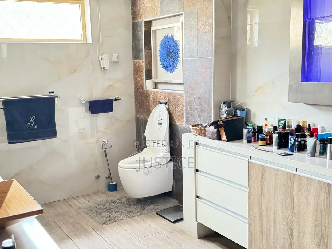 Furnished 6bdrm Villa in Labone, Celsbridge Area for rent