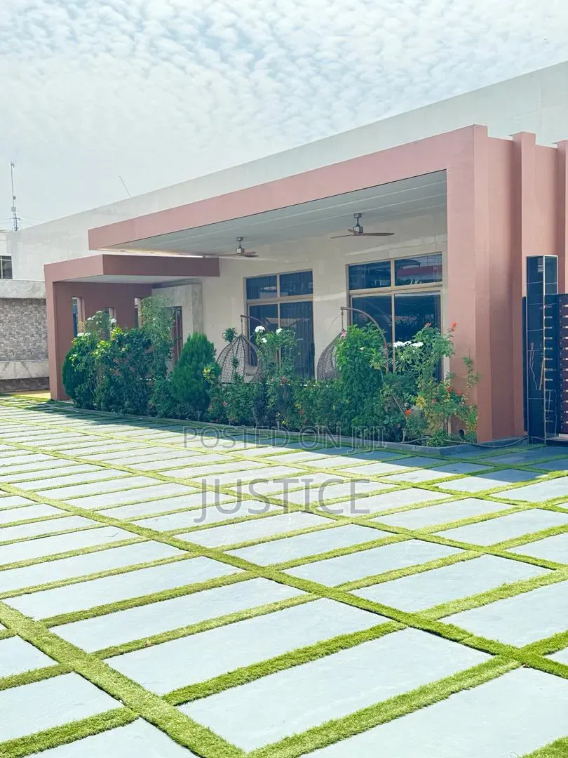 Furnished 6bdrm Villa in Labone, Celsbridge Area for rent