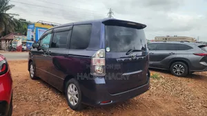 Toyota Voxy 2012 Blue
