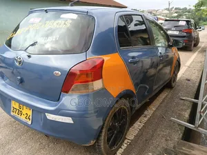 Toyota Vitz 2010 Blue