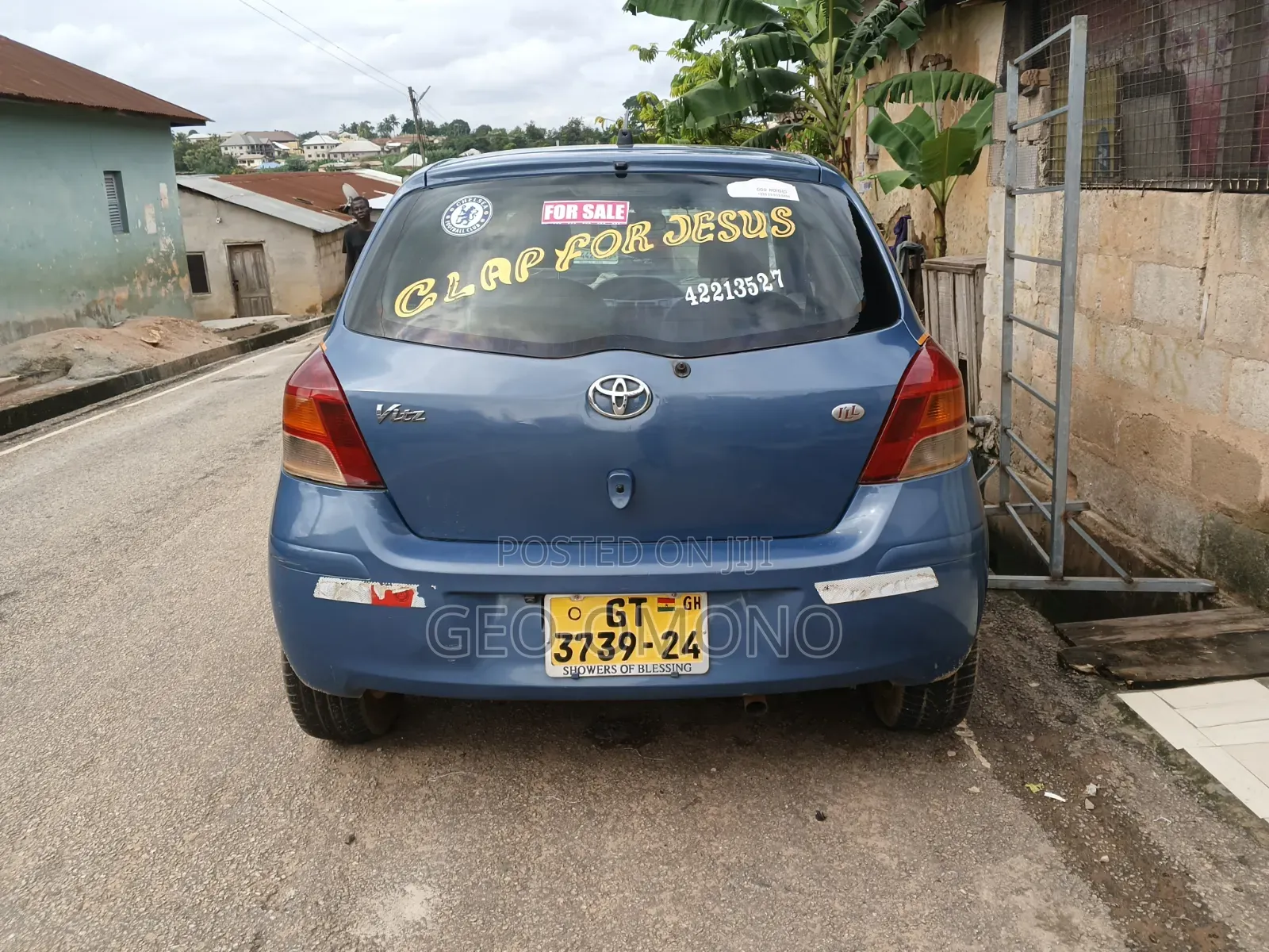 Toyota Vitz 2010 Blue