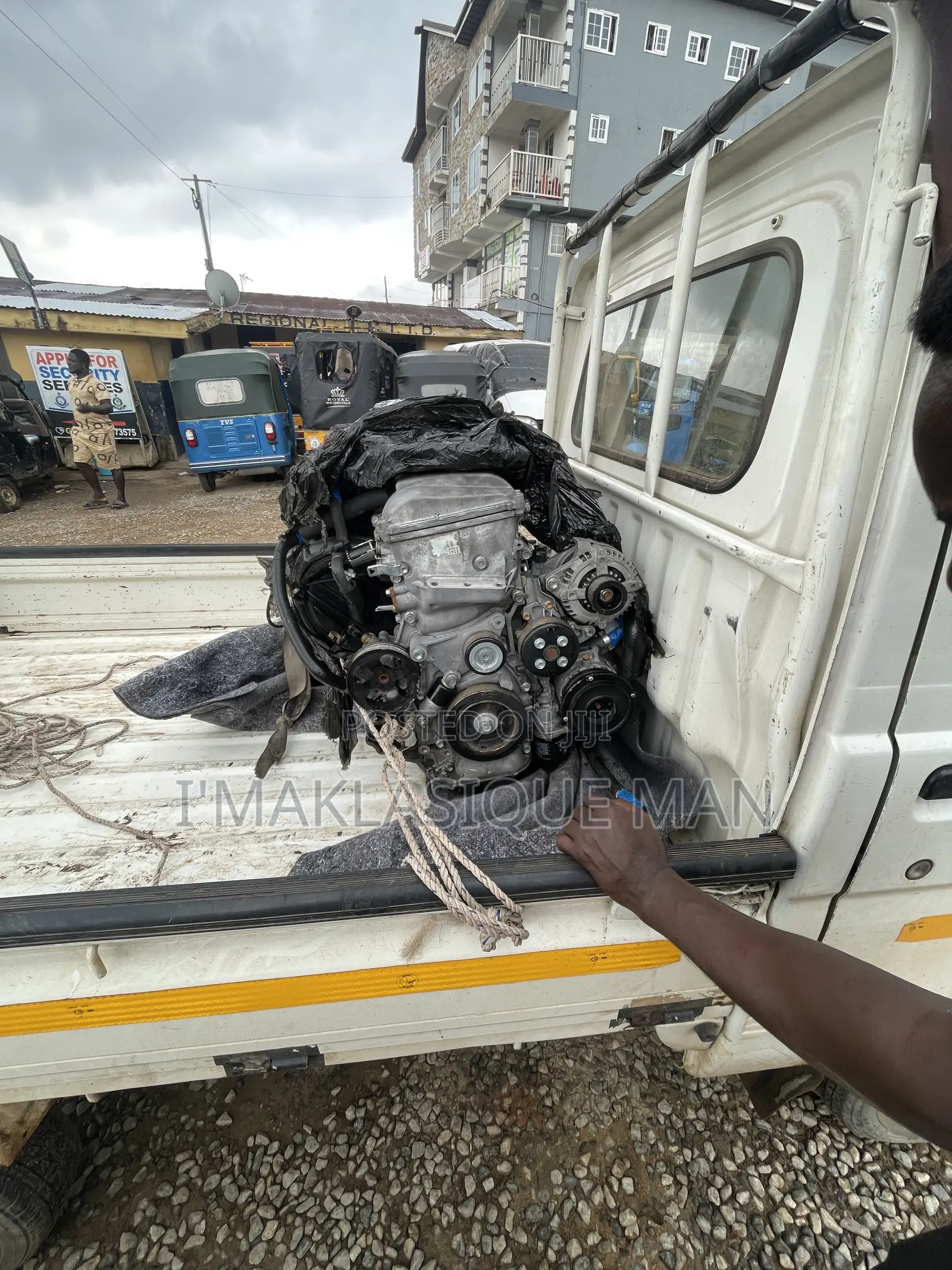 2014-2014 Toyota Corolla Engine With Gearbox Complete 9pins