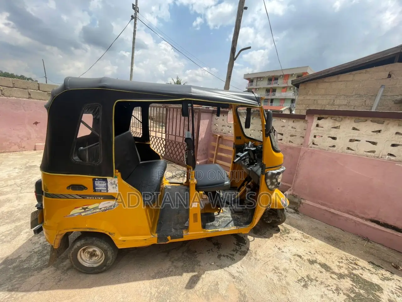 TVS King Deluxe Plus iTouch Start 2025 Yellow