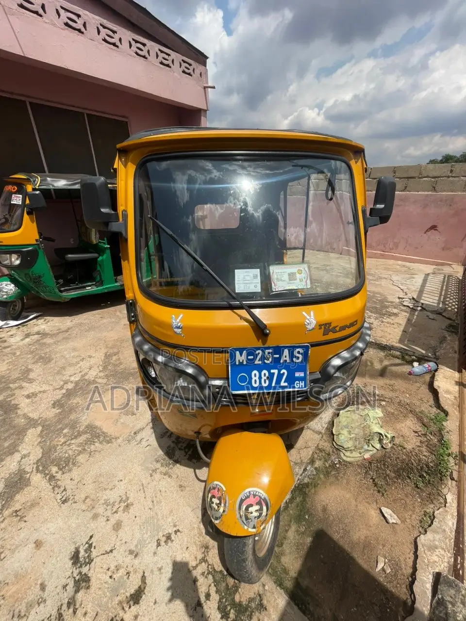 TVS King Deluxe Plus iTouch Start 2025 Yellow