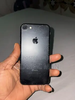 Apple iPhone 7 32 GB Black
