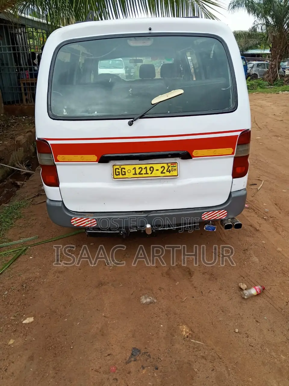 Toyota HiAce 2010 Red