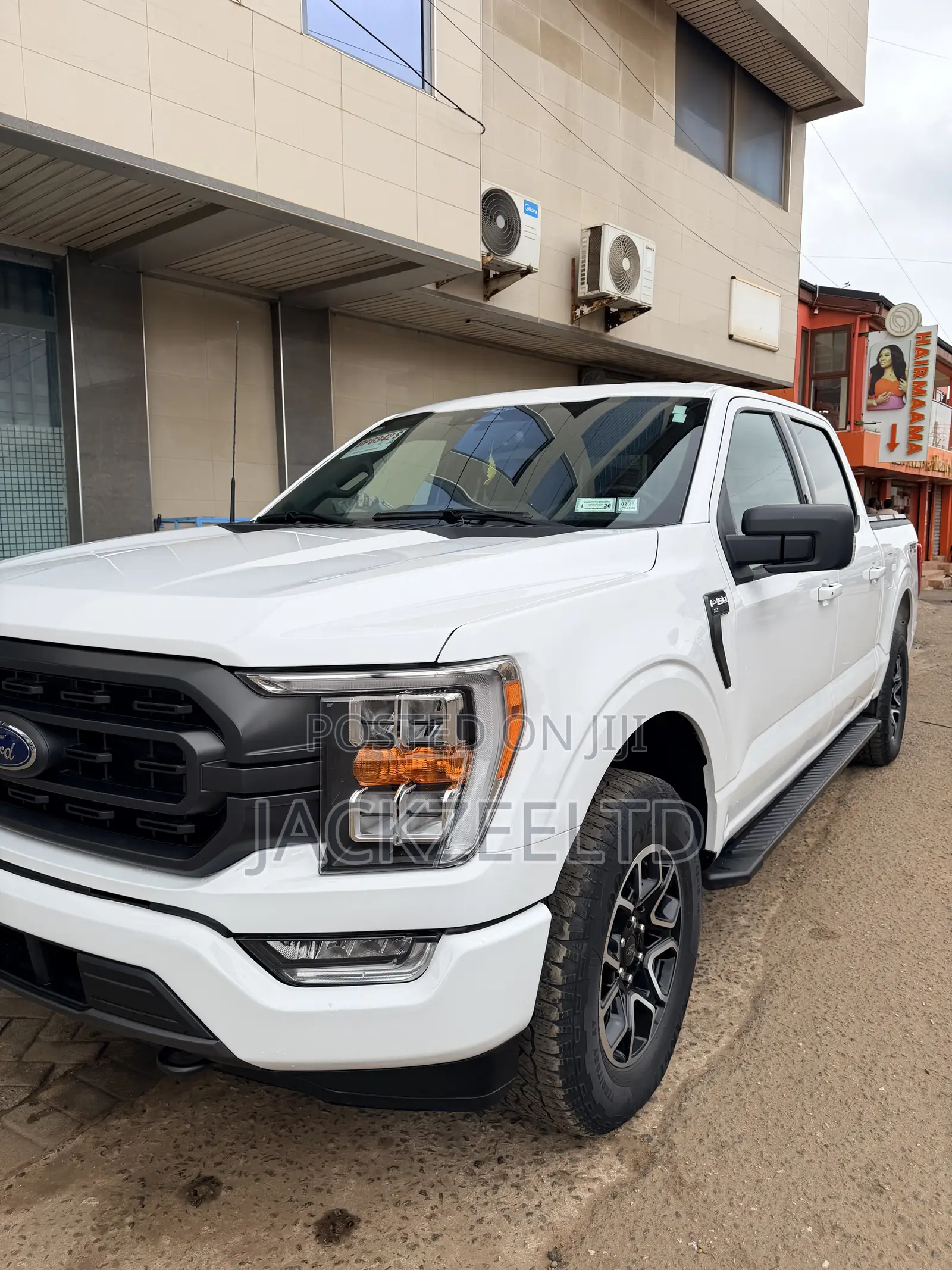 Ford F-150 XLT 2022 White