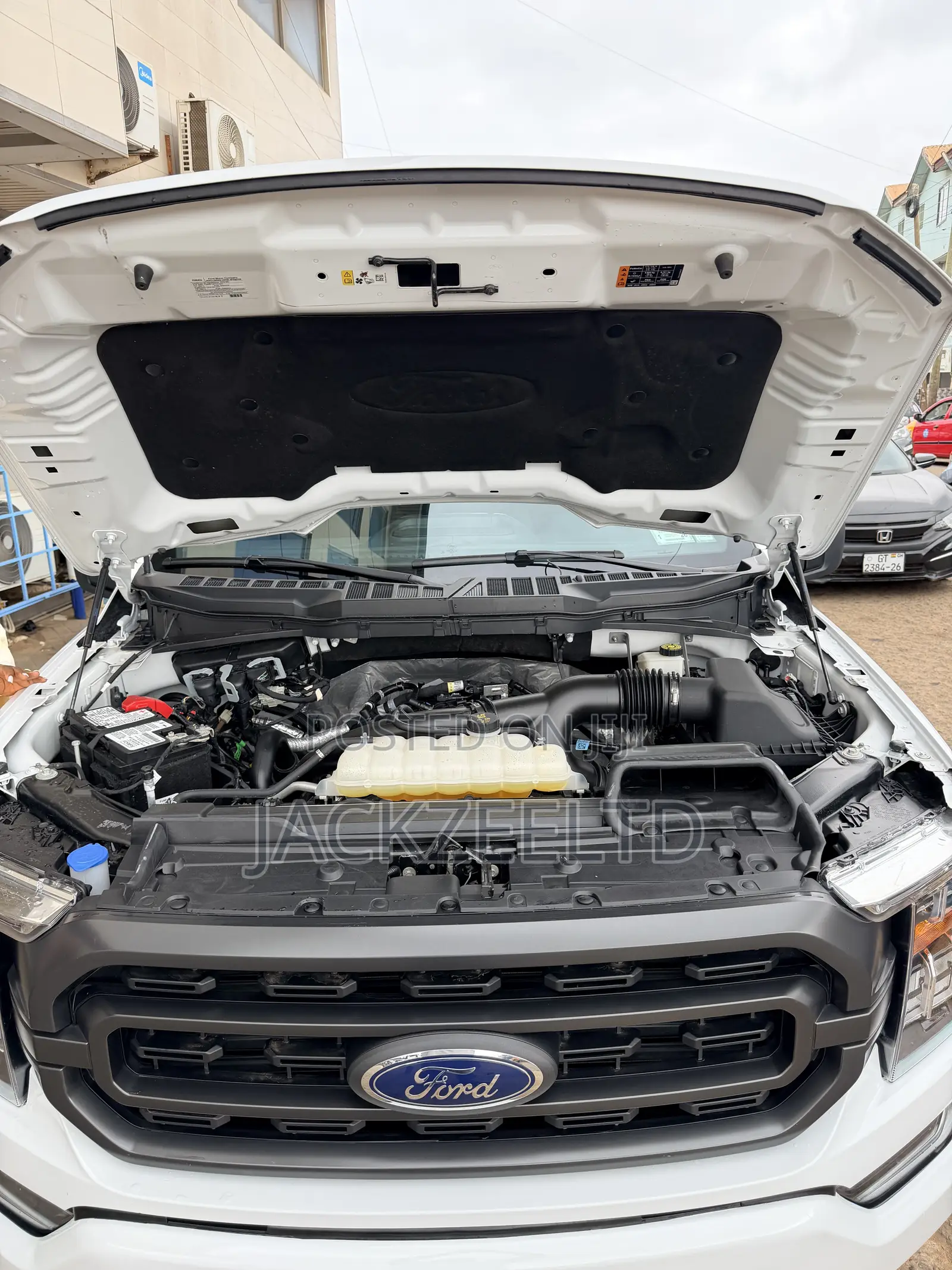 Ford F-150 XLT 2022 White