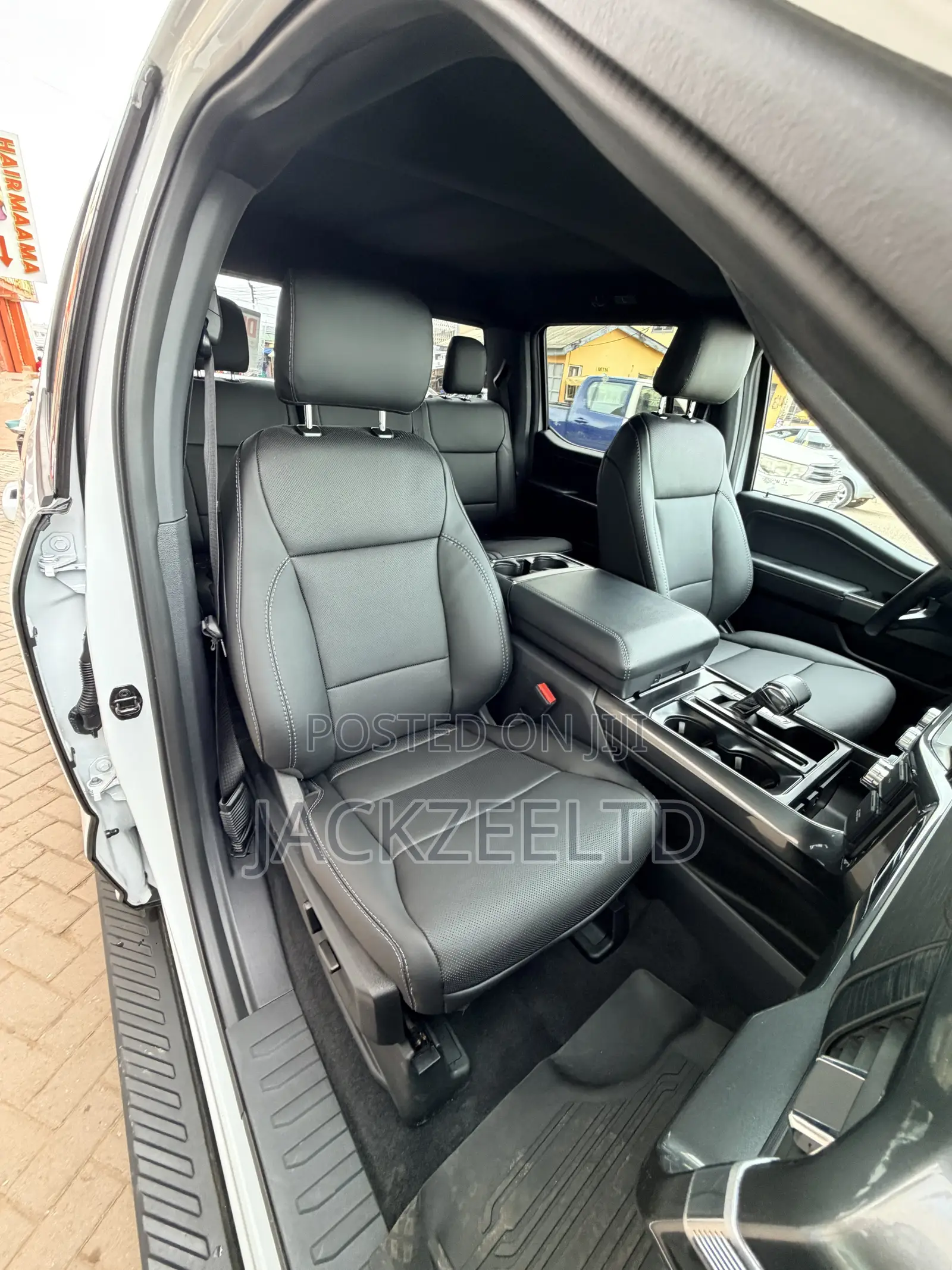 Ford F-150 XLT 2022 White
