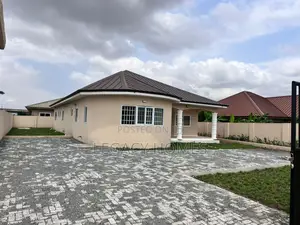 3bdrm House in Adenta, Barrier for sale