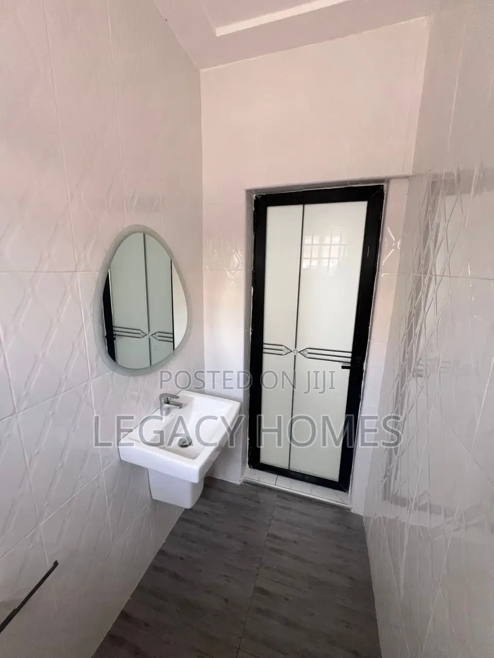 3bdrm House in Adenta, Barrier for sale