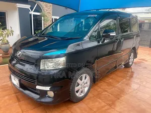 Toyota Voxy 2010 Black