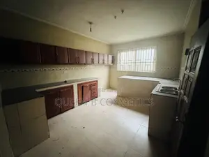 4bdrm Apartment in Adoagyiri, Ga East Municipal for rent