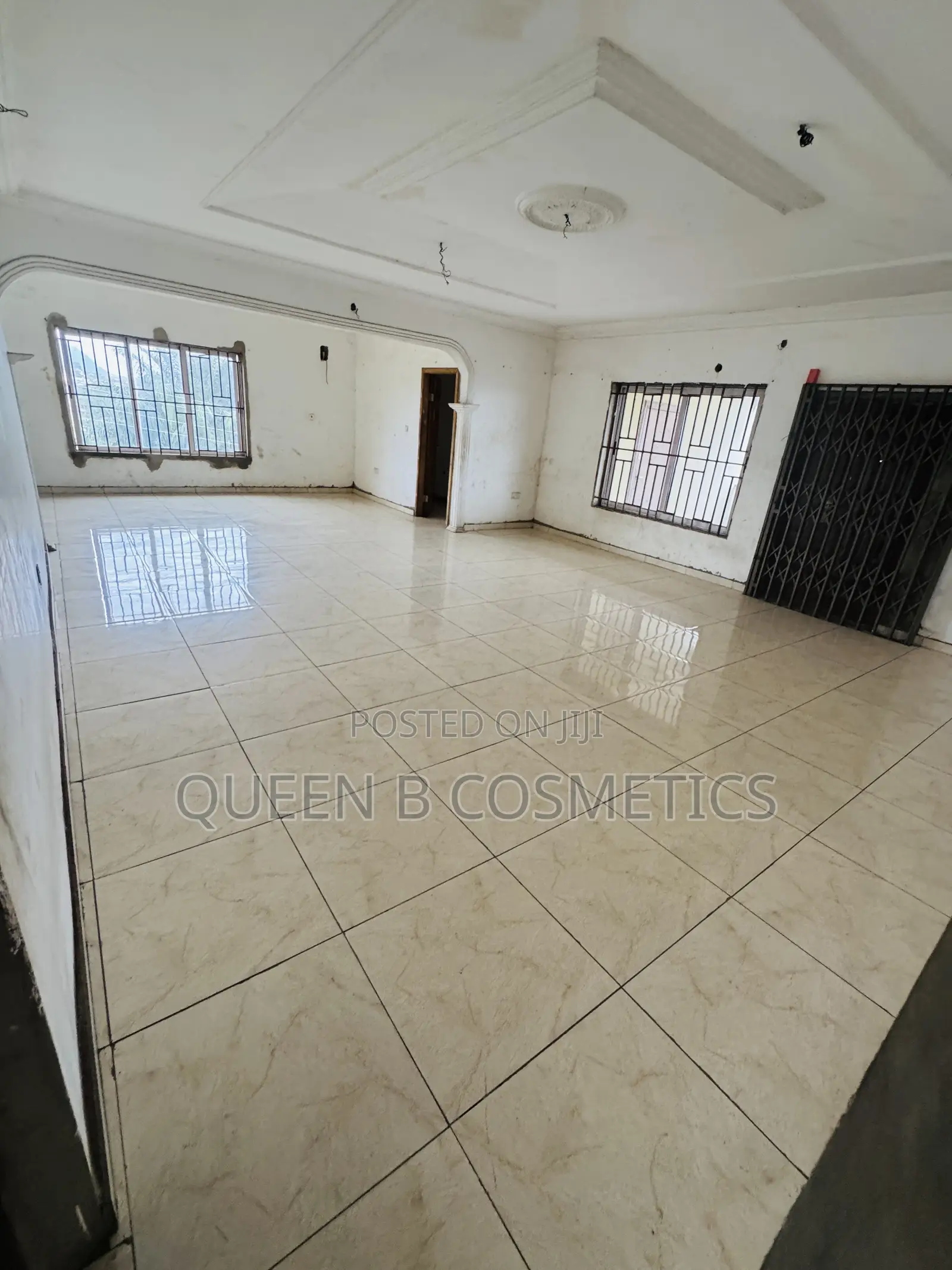 4bdrm Apartment in Adoagyiri, Ga East Municipal for rent