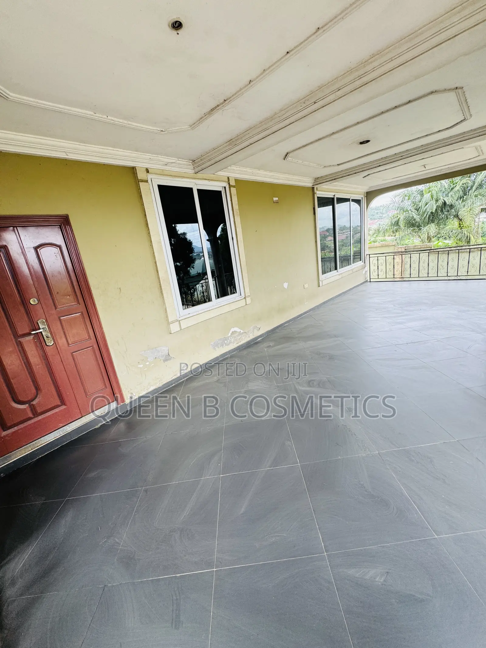 4bdrm Apartment in Adoagyiri, Ga East Municipal for rent