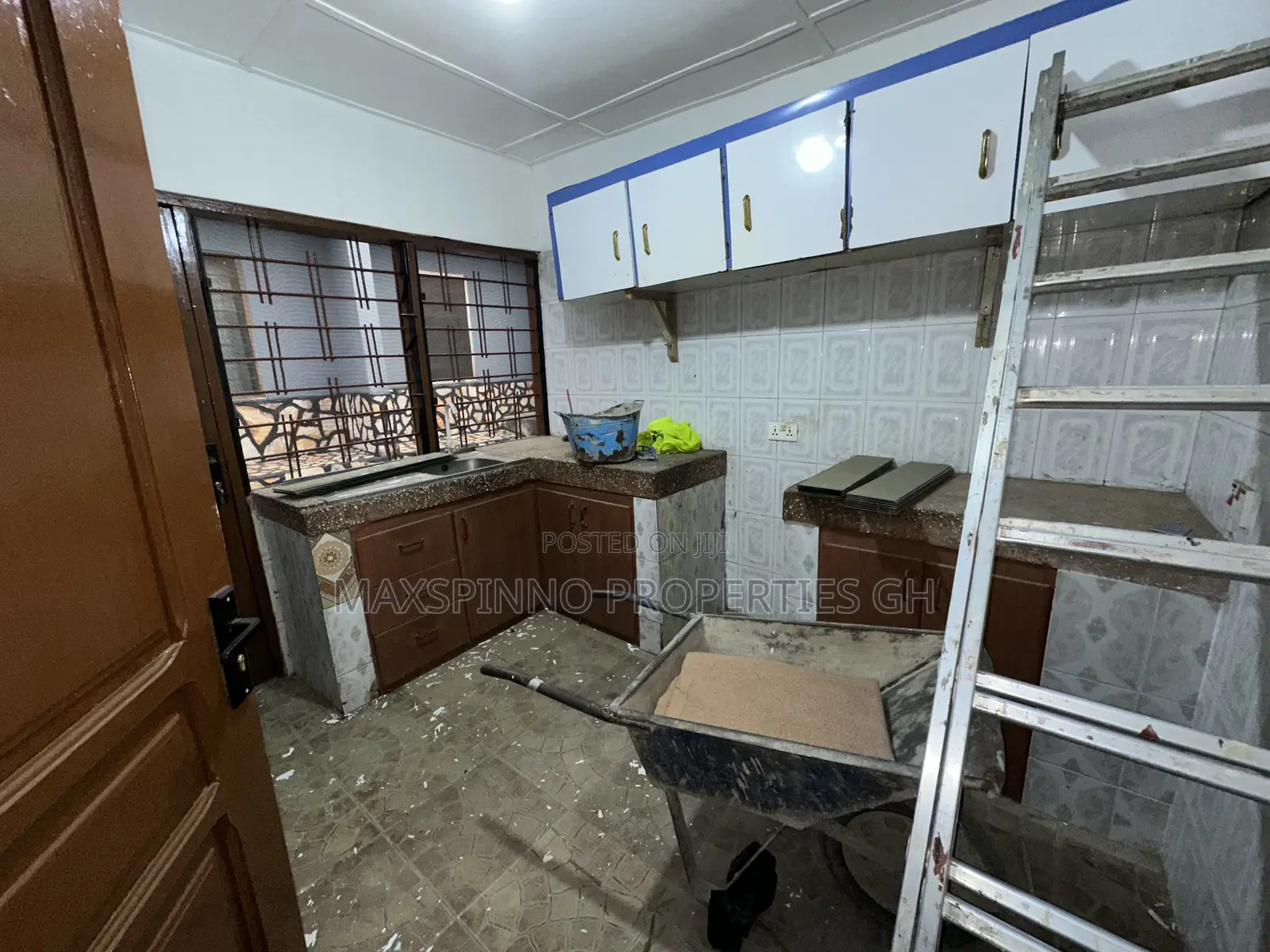 2bdrm Apartment in Maxspinno Properties, Little Roses Area for rent