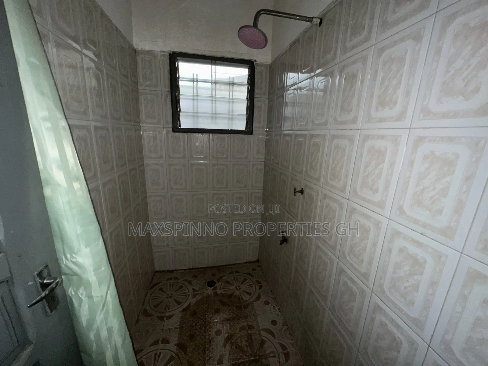 2bdrm Apartment in Maxspinno Properties, Little Roses Area for rent