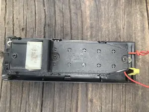 Toyota Avensis Door Switch