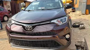 Toyota RAV4 LE 4dr SUV AWD (2.5L 4cyl 6A) 2018 Beige