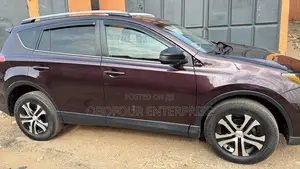 Toyota RAV4 LE 4dr SUV AWD (2.5L 4cyl 6A) 2018 Beige