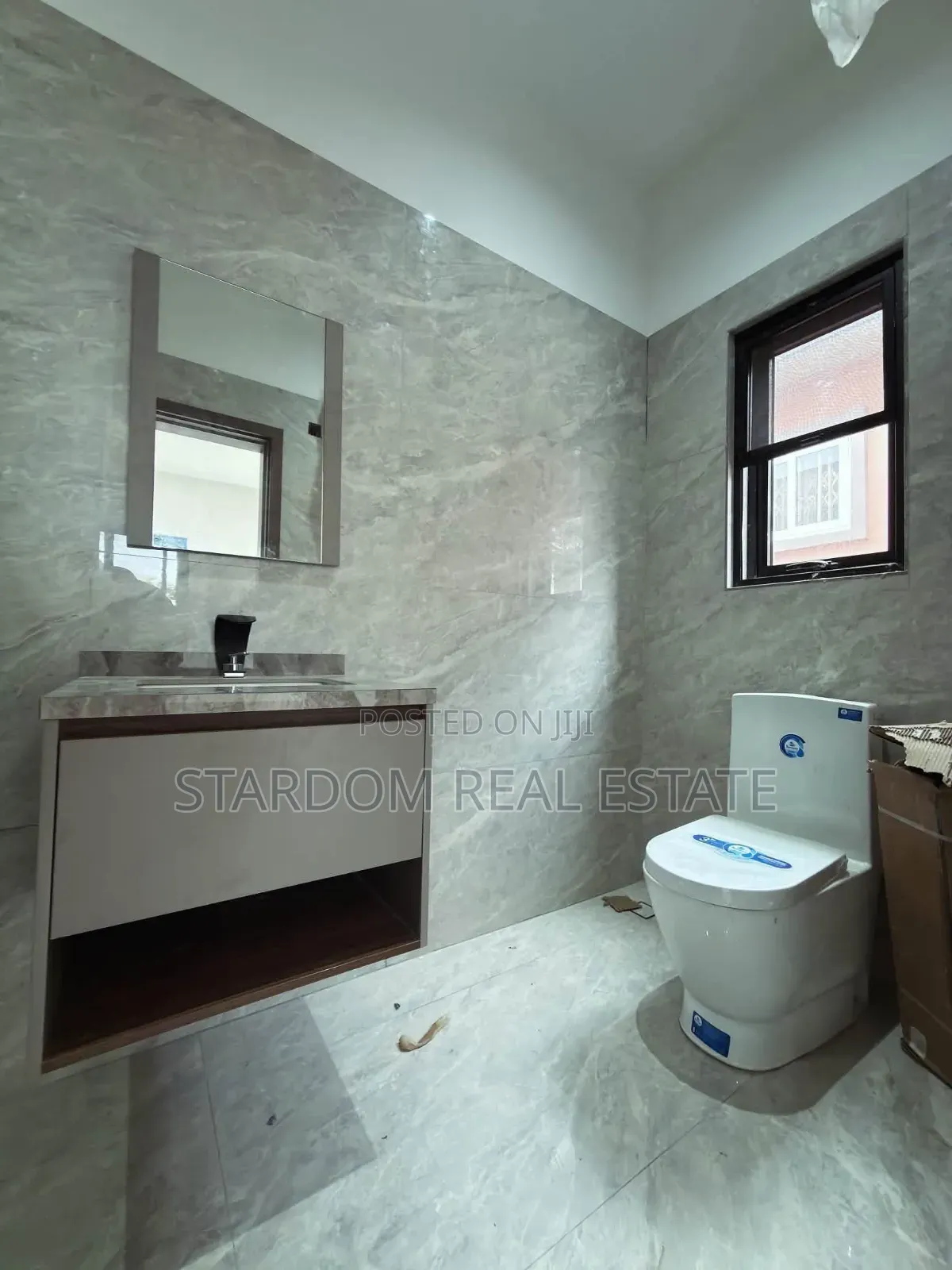 4bdrm Duplex in East Legon, Ability for sale
