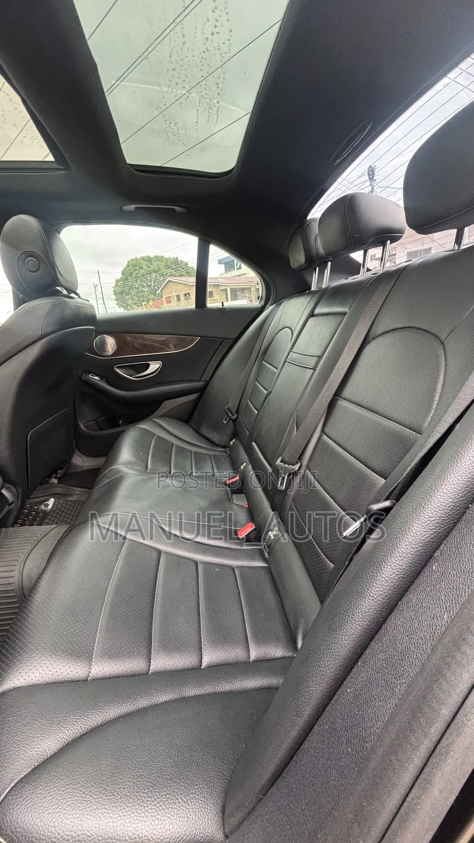 Mercedes-Benz C300 2017 Black