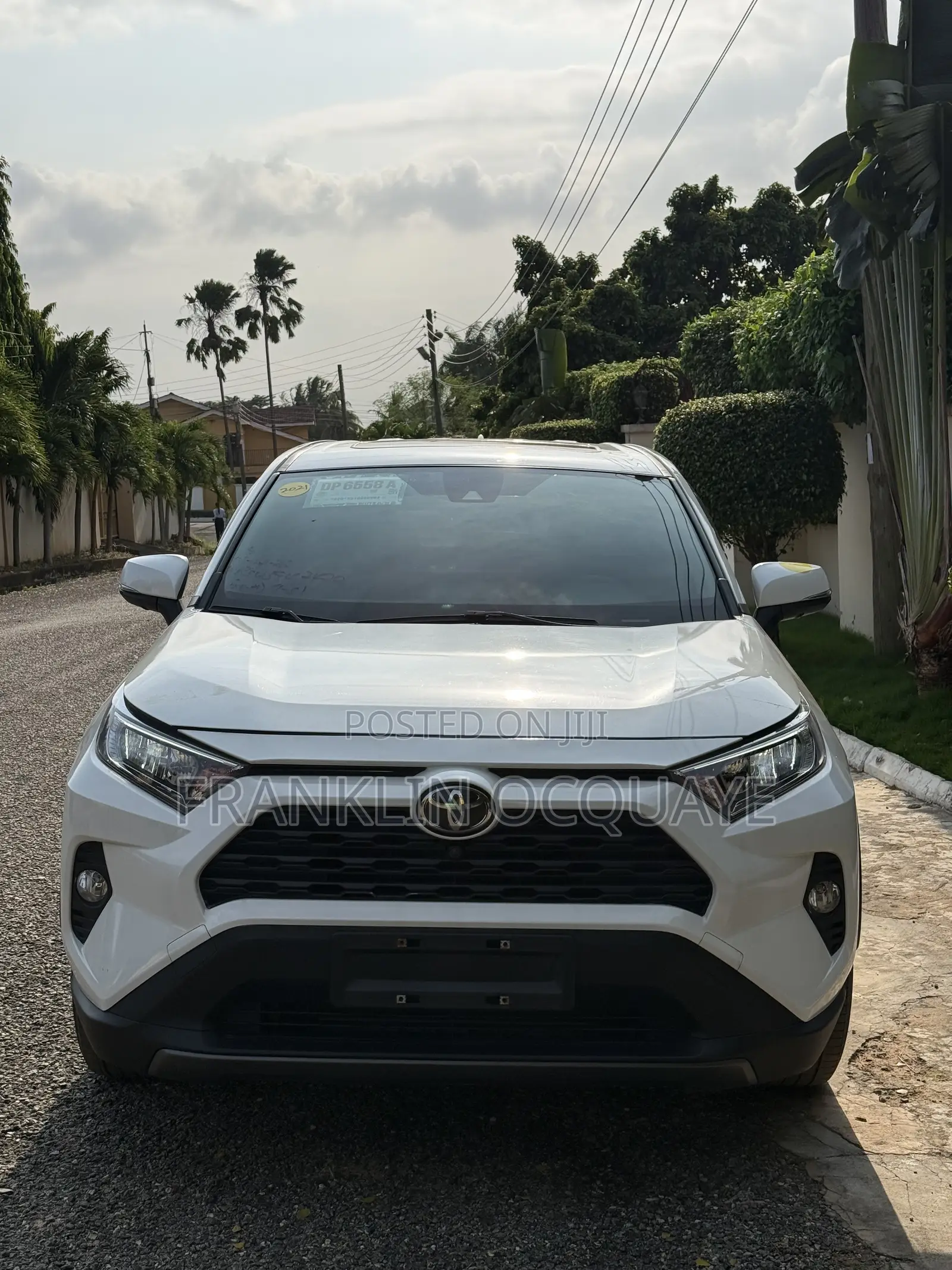 Toyota RAV4 2021 White