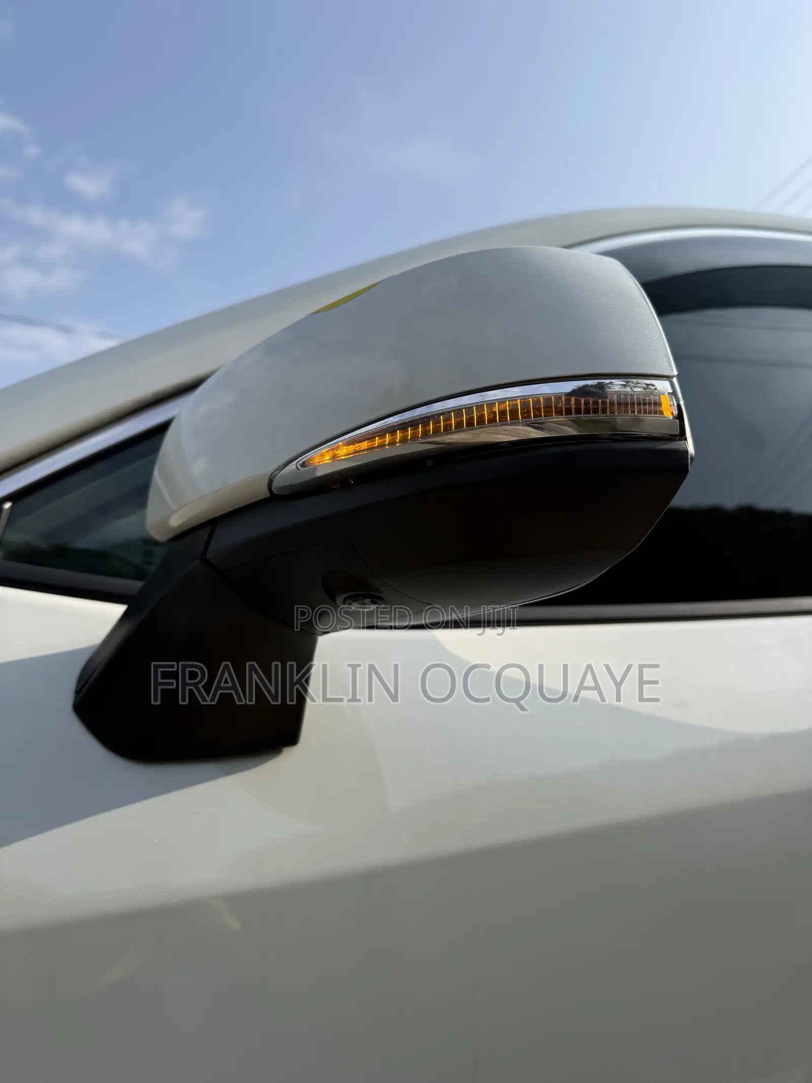 Toyota RAV4 2021 White