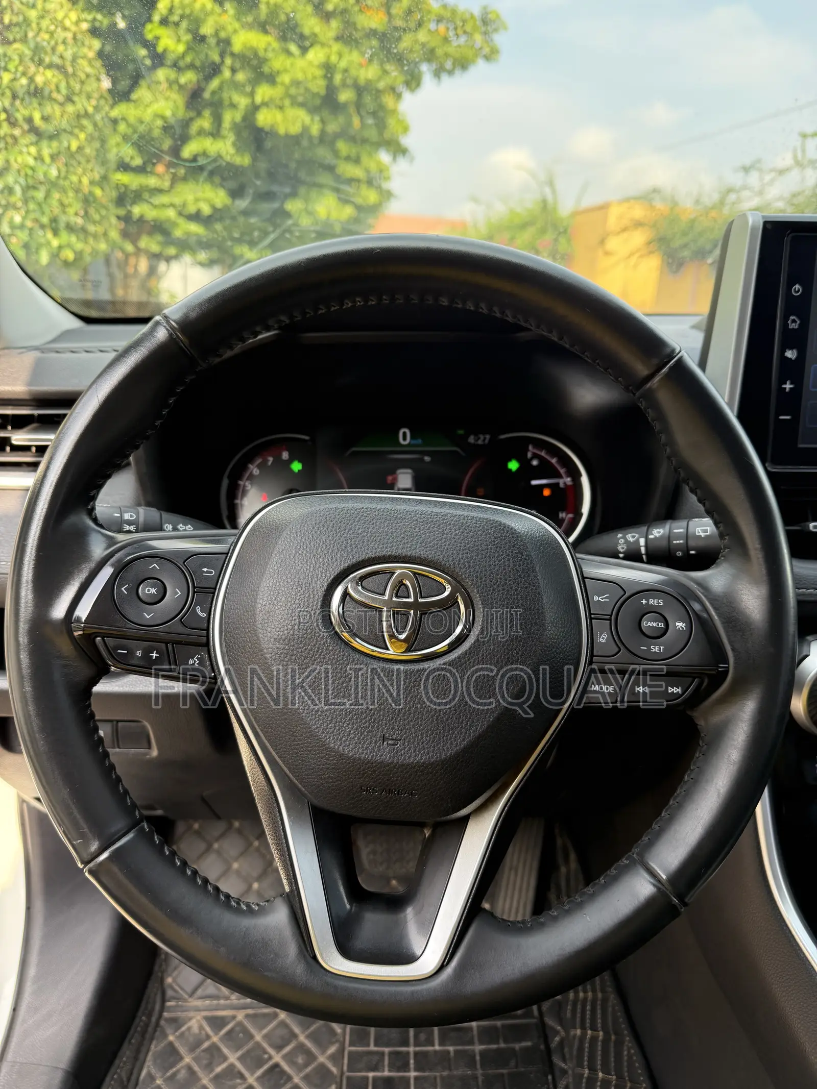 Toyota RAV4 2021 White