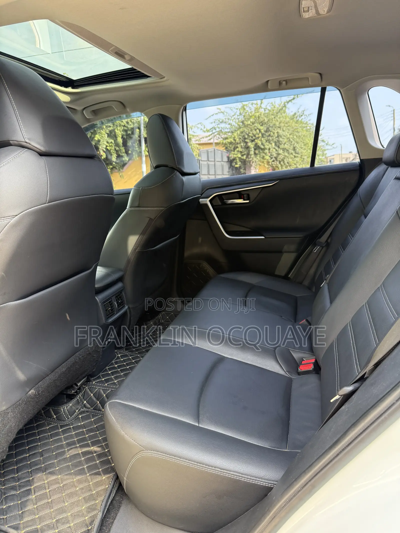 Toyota RAV4 2021 White