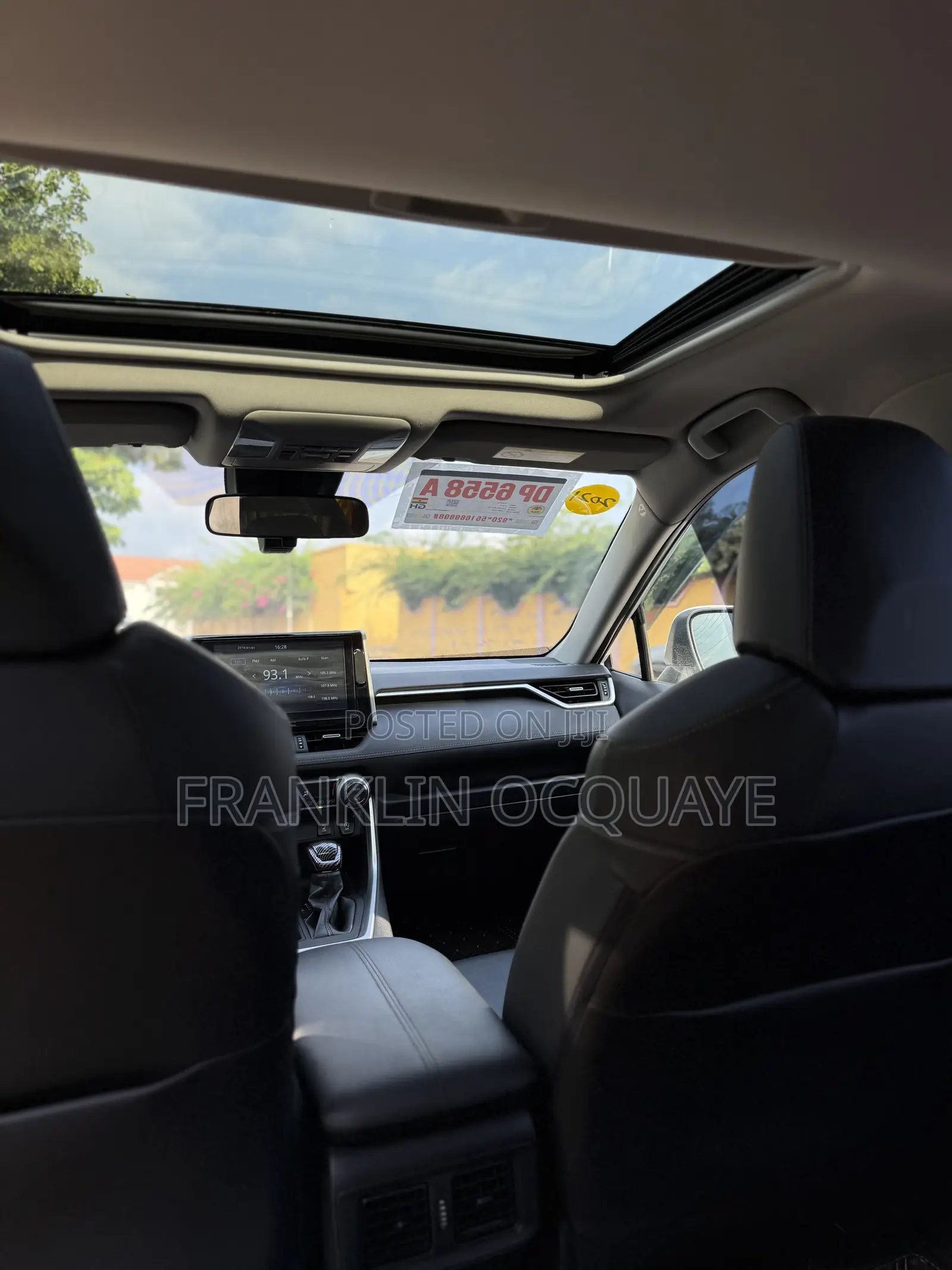 Toyota RAV4 2021 White