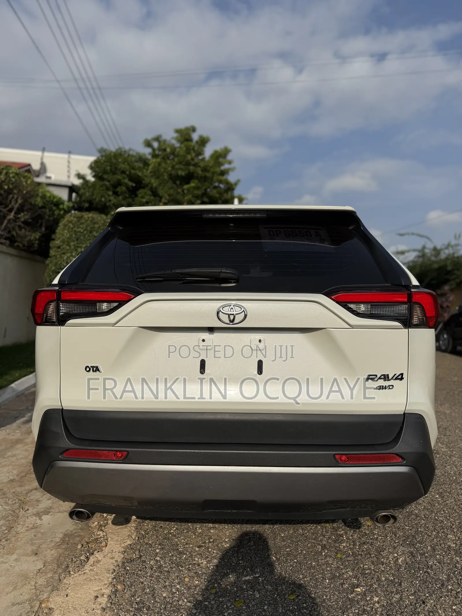 Toyota RAV4 2021 White