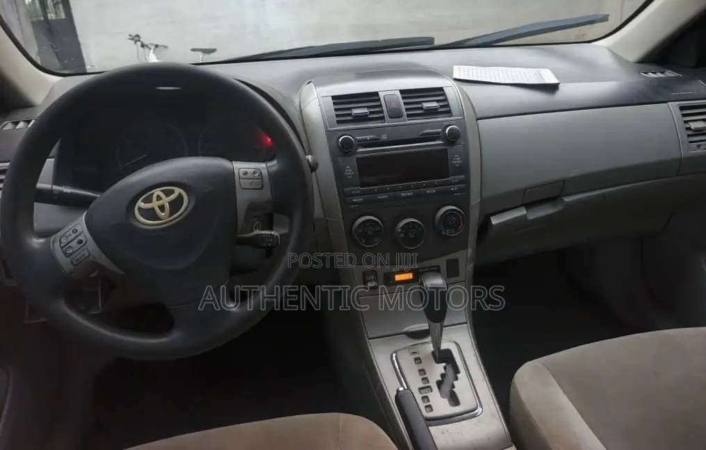 Toyota Corolla 2013 Gray