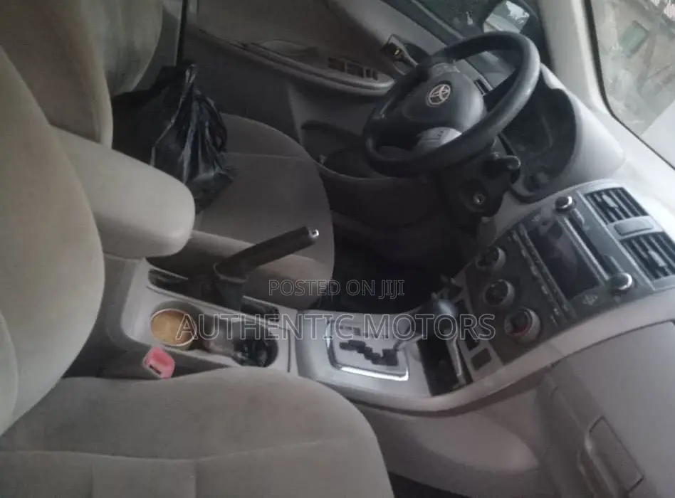 Toyota Corolla 2013 Gray