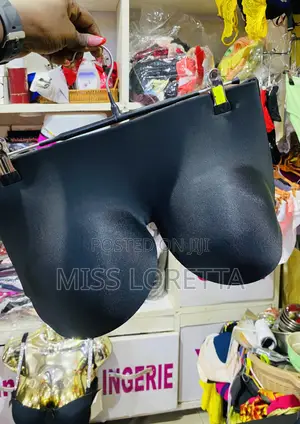 Plunge Strapless Bra