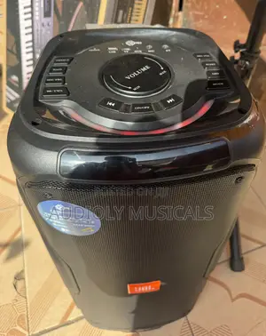 JBL Rechargeable Speaker With Two Microphones and Very Loud Sound