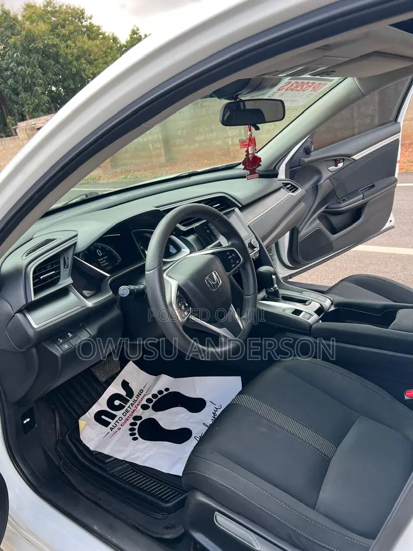 Honda Civic 2017 White