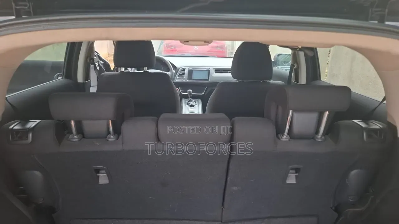 Honda HR-V 4dr SUV (1.5L 4cyl CVT) 2016 Black