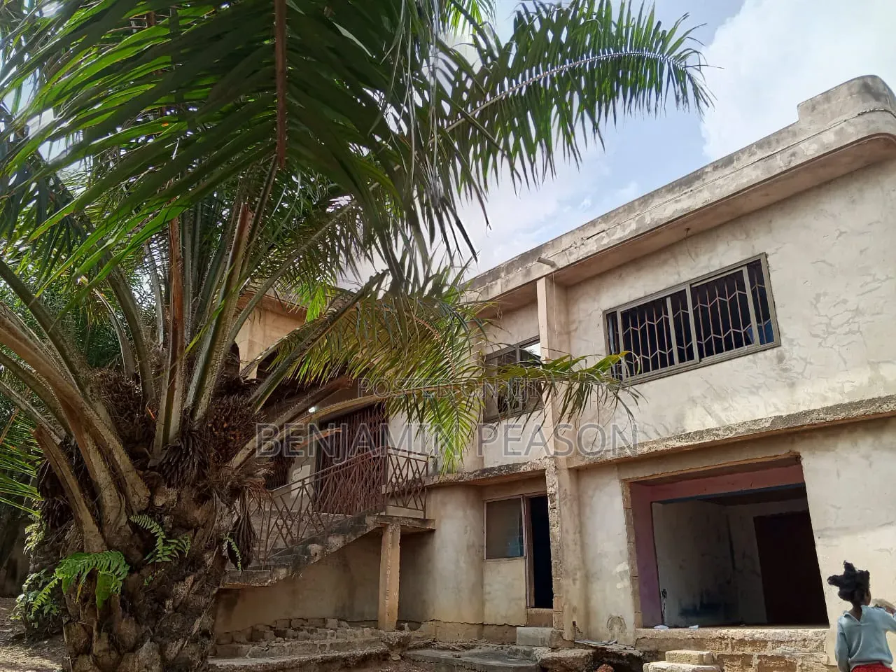 5bdrm House in Ofankor for sale